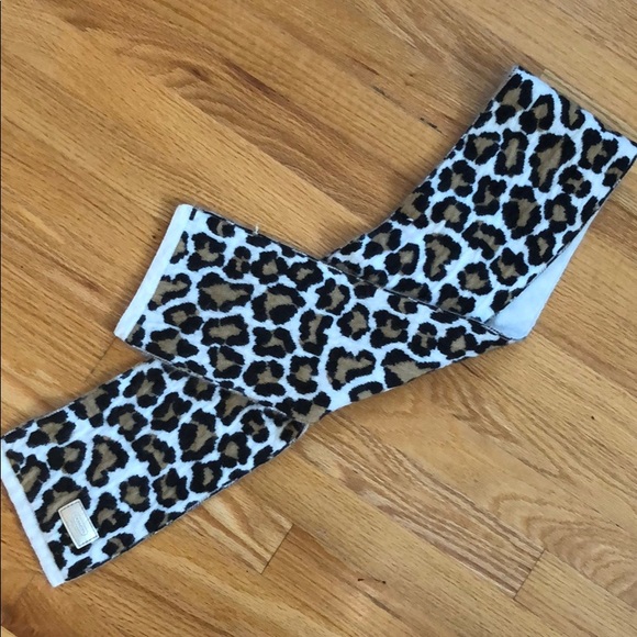 Leopard print scarf - Picture 4 of 4